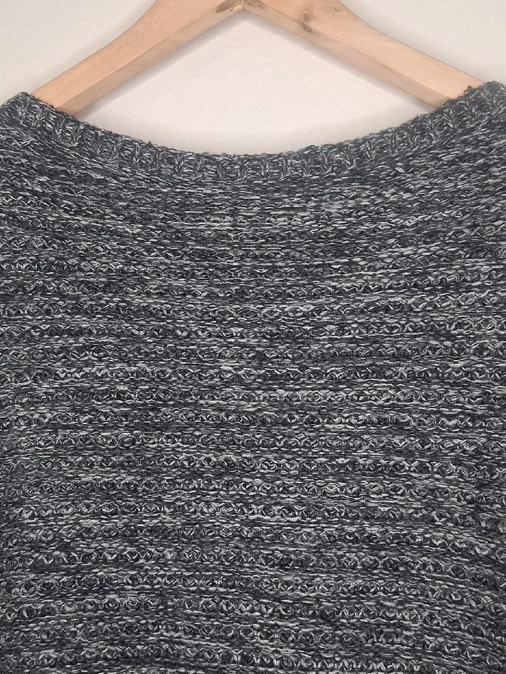 Athleta Extra Fine Merino Wool Long Sleeve Sweater Chunky Knit Grey Pockets Sz S